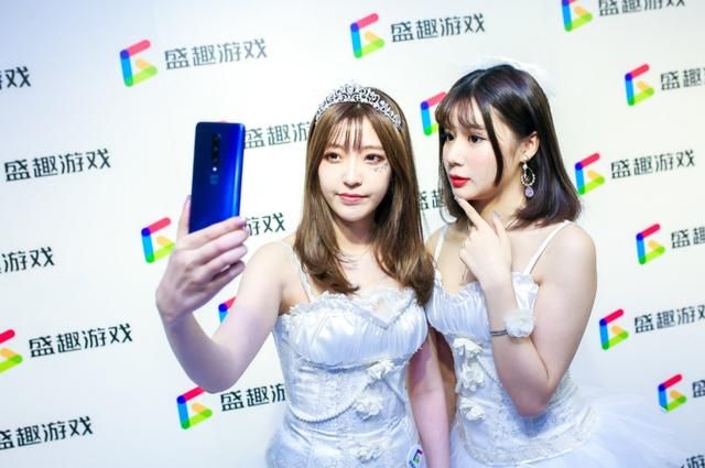 小马拉大车 videos 