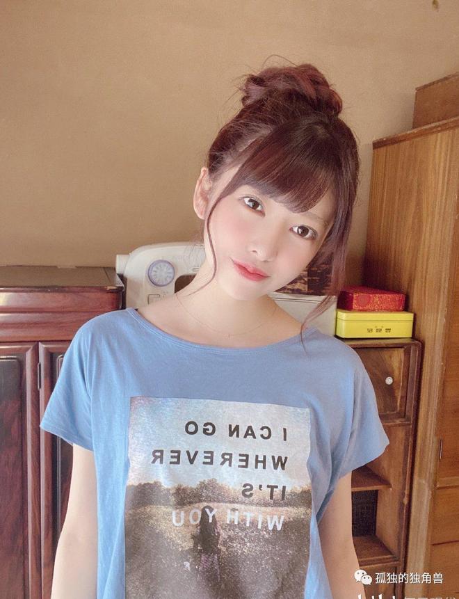 无下限臀山 它更像是无下一个组合词