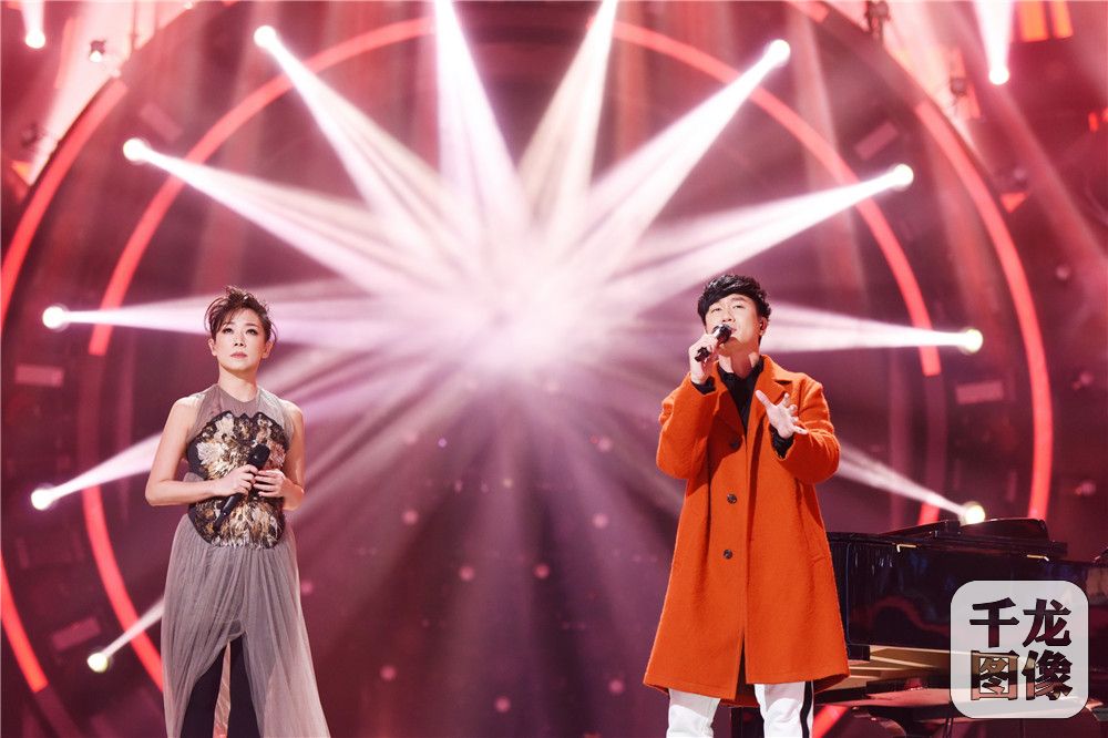 自偷自拍亚洲综合精品