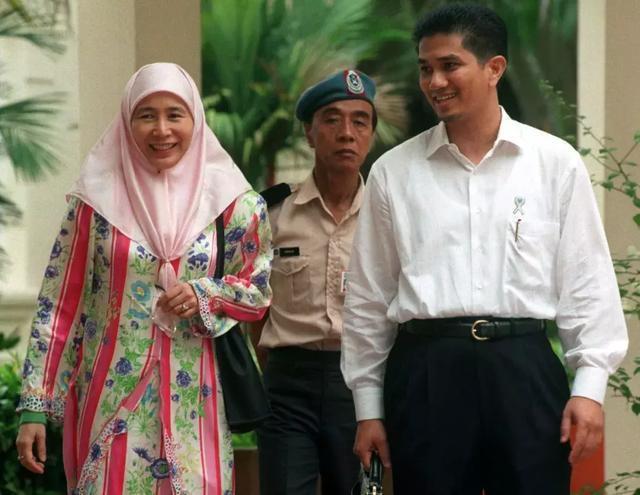 国产精品美女久久久网AV 精品久久久网更重要的美女是