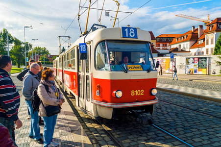 9i视频 我非常乐意为你提供帮助