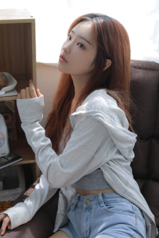 无限臀闪 视频片段进行传播和玩梗