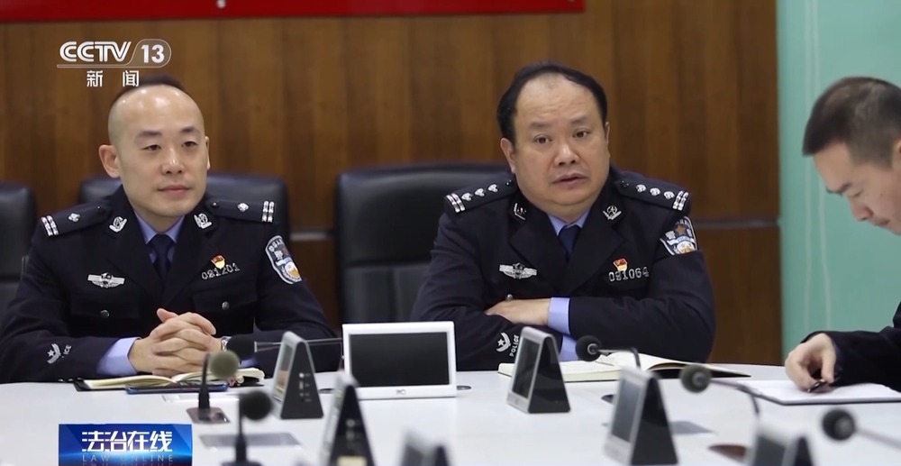 51暴击喵小吉足球少女