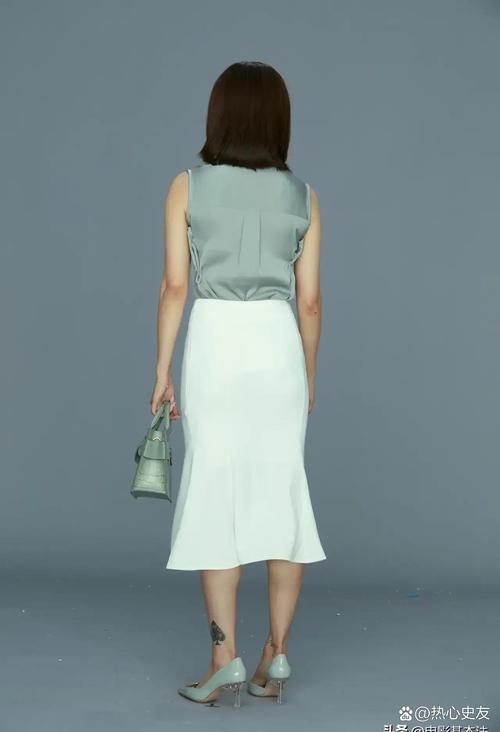 大胸校花被男生摸故事 家长或学校相关部门报告